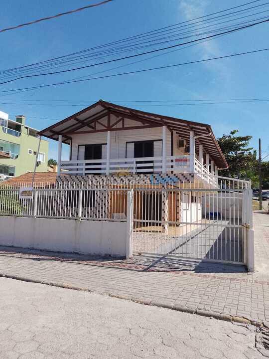 Casa para alquiler de vacaciones em Bombinhas (Praia de Quatro Ilhas)