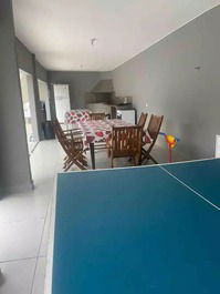 Casa, 200m da praia, churrasqueira piscina e ping-pong