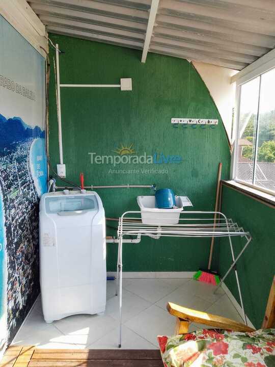 Apartamento para aluguel de temporada em Bombinhas (Praia de Quatro Ilhas)