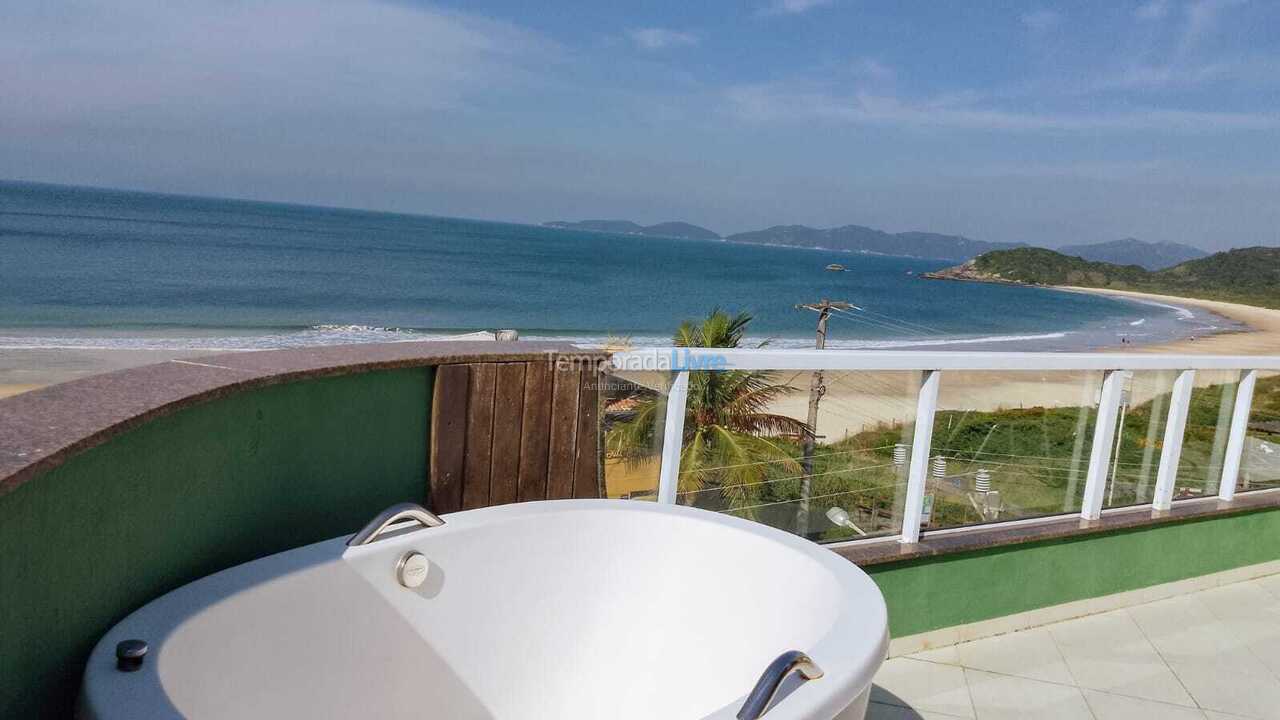 Apartamento para aluguel de temporada em Bombinhas (Praia de Quatro Ilhas)