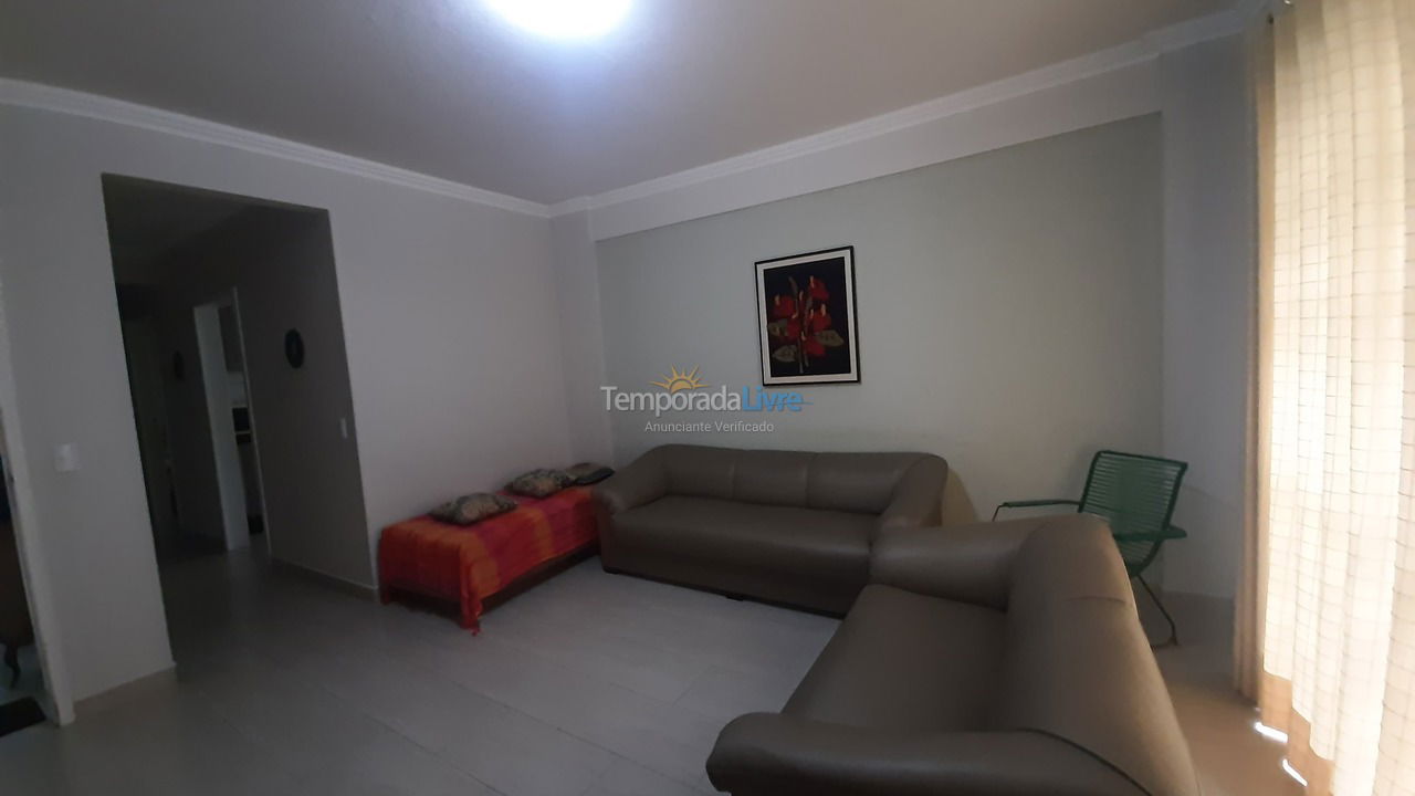 Apartamento para aluguel de temporada em Balneário Camboriú (Praia Central)