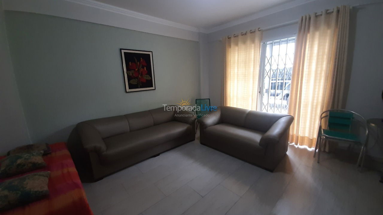 Apartamento para aluguel de temporada em Balneário Camboriú (Praia Central)