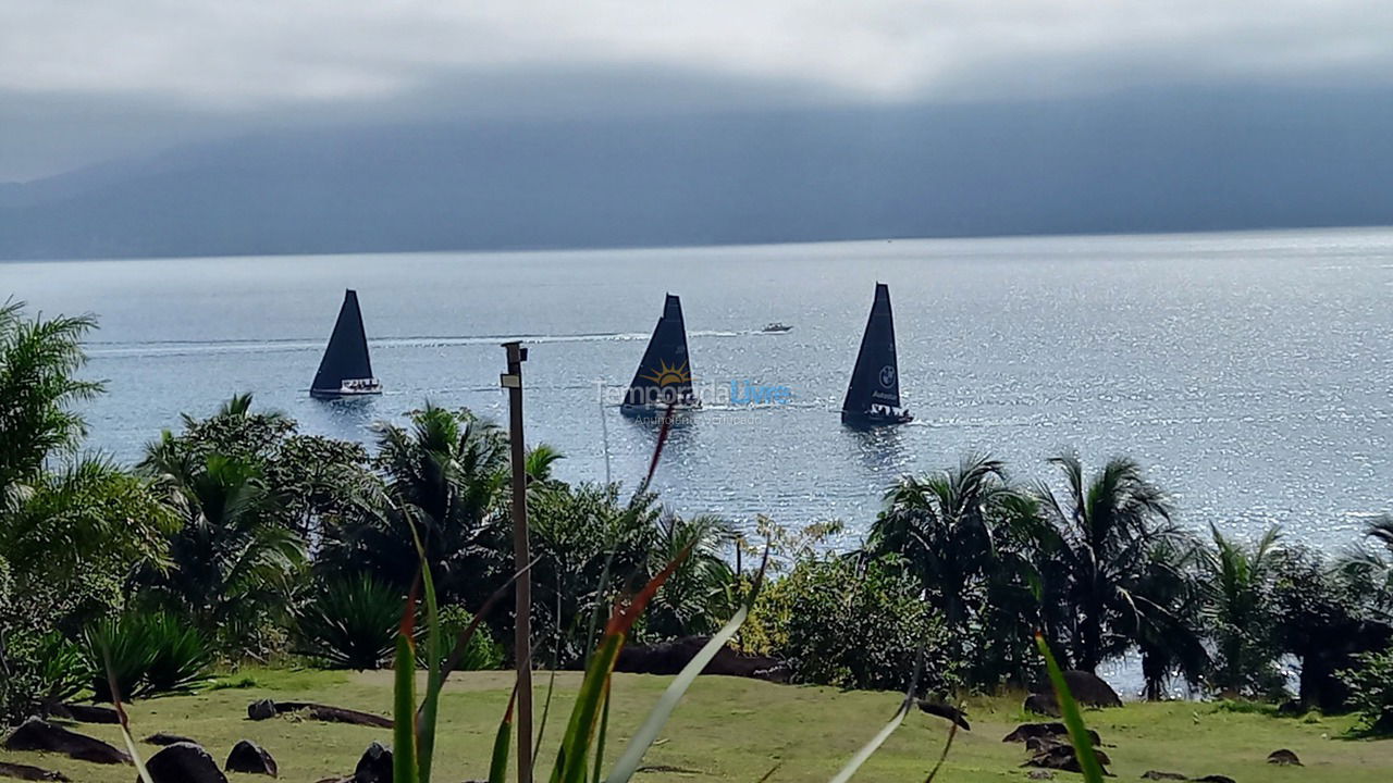 Casa para aluguel de temporada em Ilhabela (Veloso)