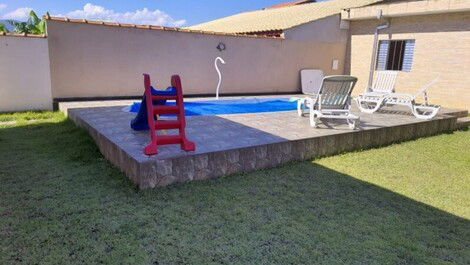 Spacious house with pool on the beach