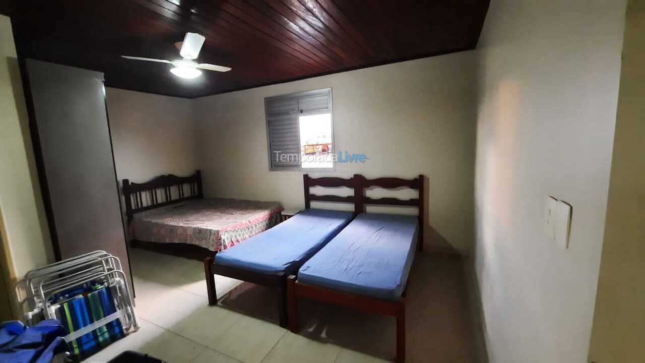 Apartamento para aluguel de temporada em Guarapari (Praia do Morro)