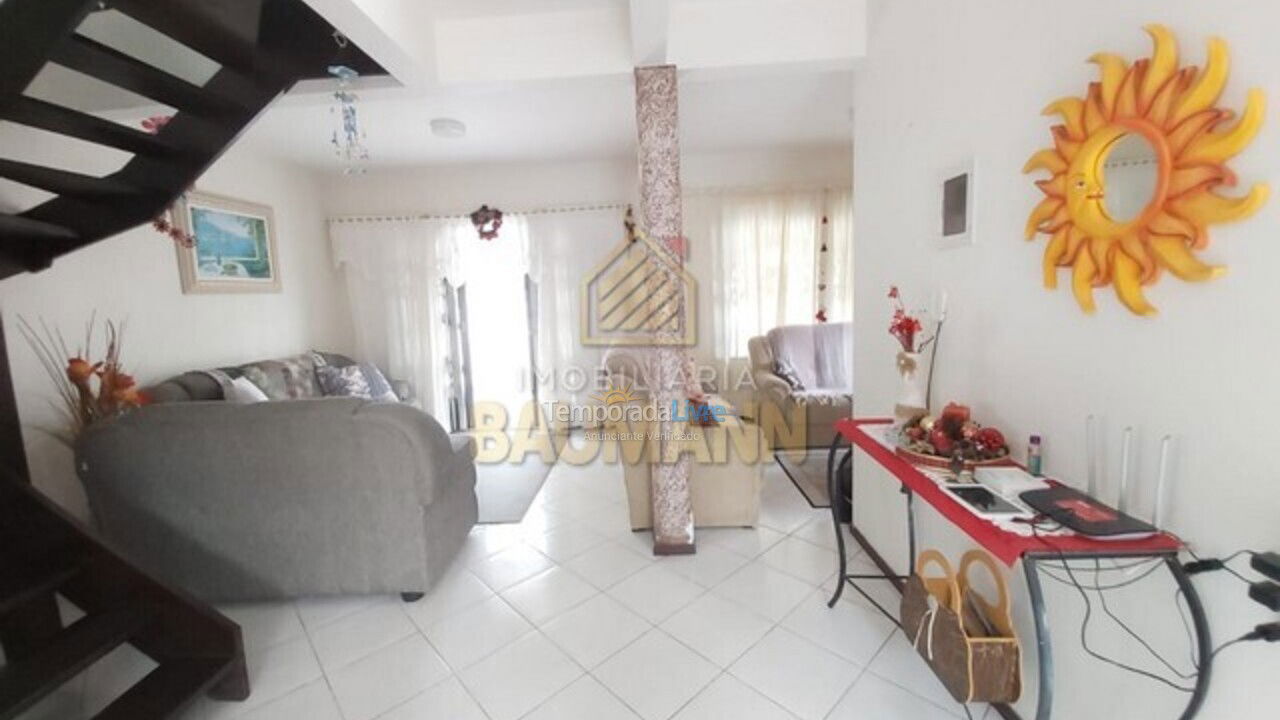 Apartment for vacation rental in Bombinhas (Praia de Bombas)