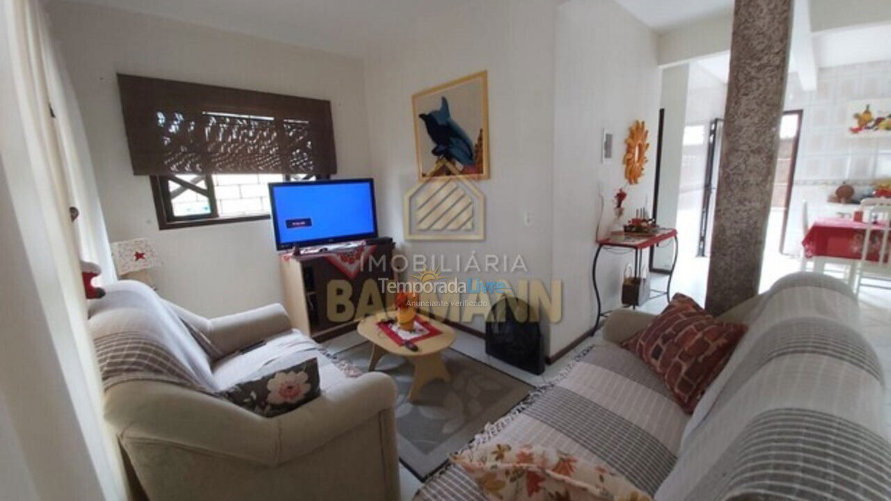 Apartment for vacation rental in Bombinhas (Praia de Bombas)