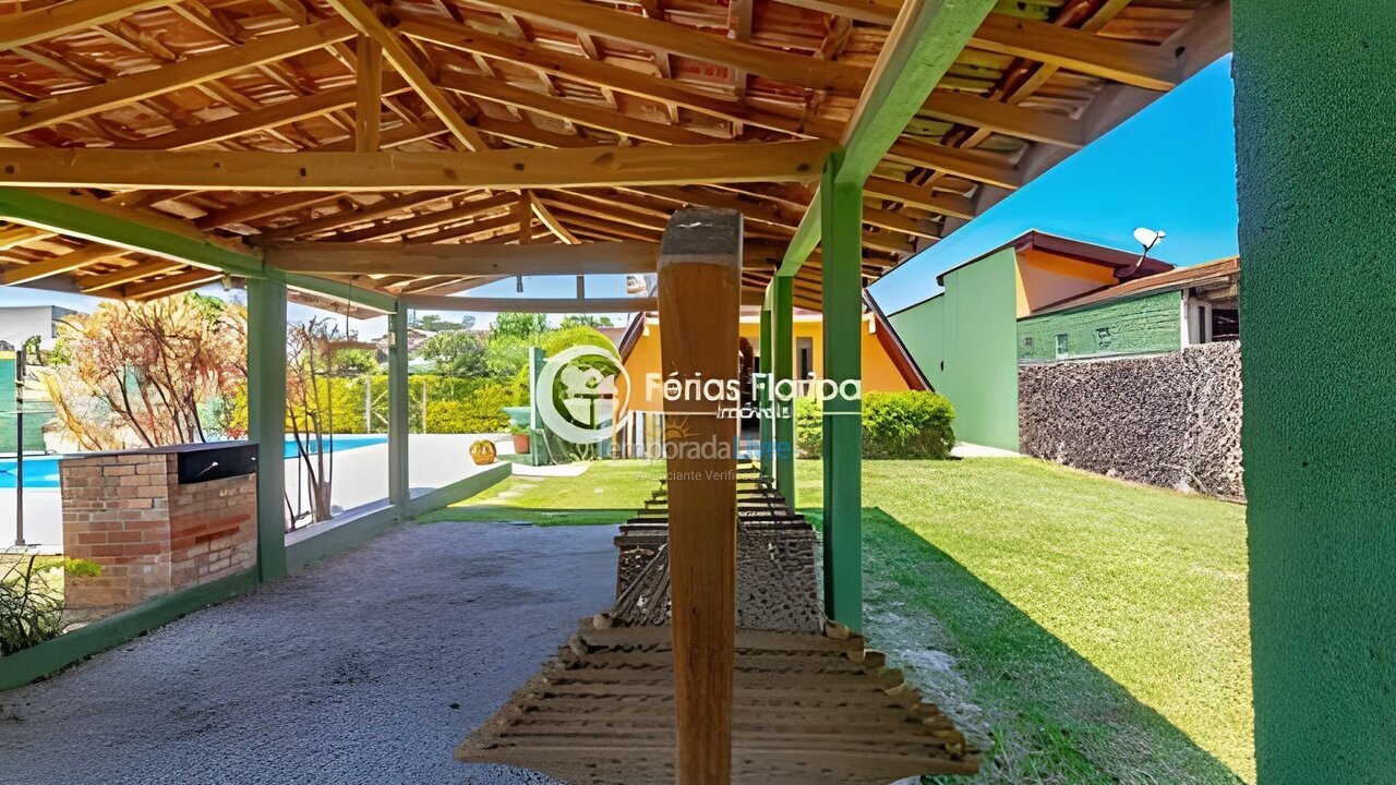 Casa para aluguel de temporada em Florianopolis (Campeche)