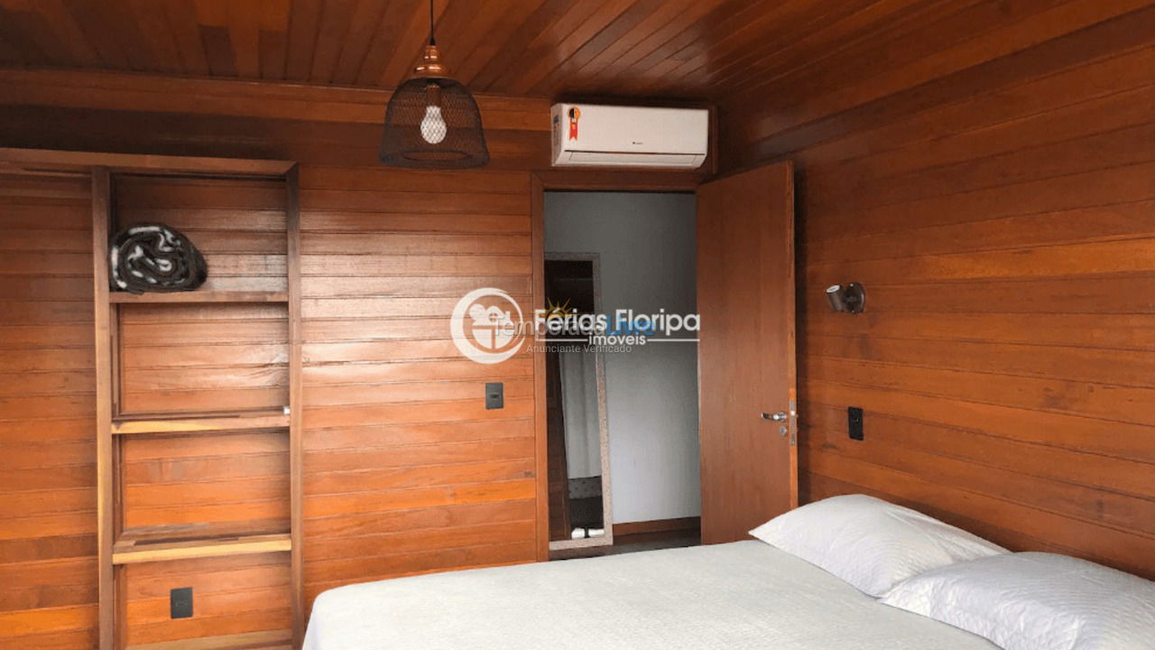 House for vacation rental in Florianopolis (Campeche)