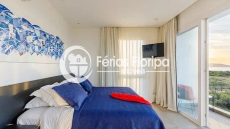 Beautiful Mansion in a gated community in the Morro das Pedras neighborhood