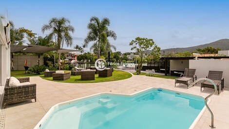 Casa de 5 habitaciones en Canal da Barra da Lagoa, trae tu moto de agua