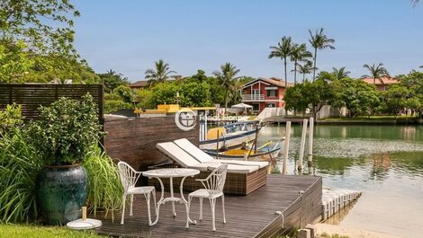 Casa de 5 habitaciones en Canal da Barra da Lagoa, trae tu moto de agua