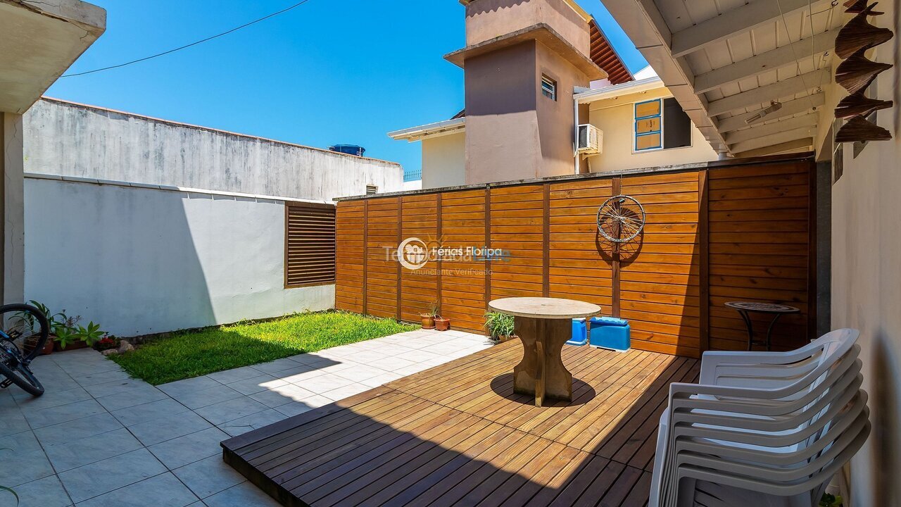 House for vacation rental in Florianopolis (Campeche)