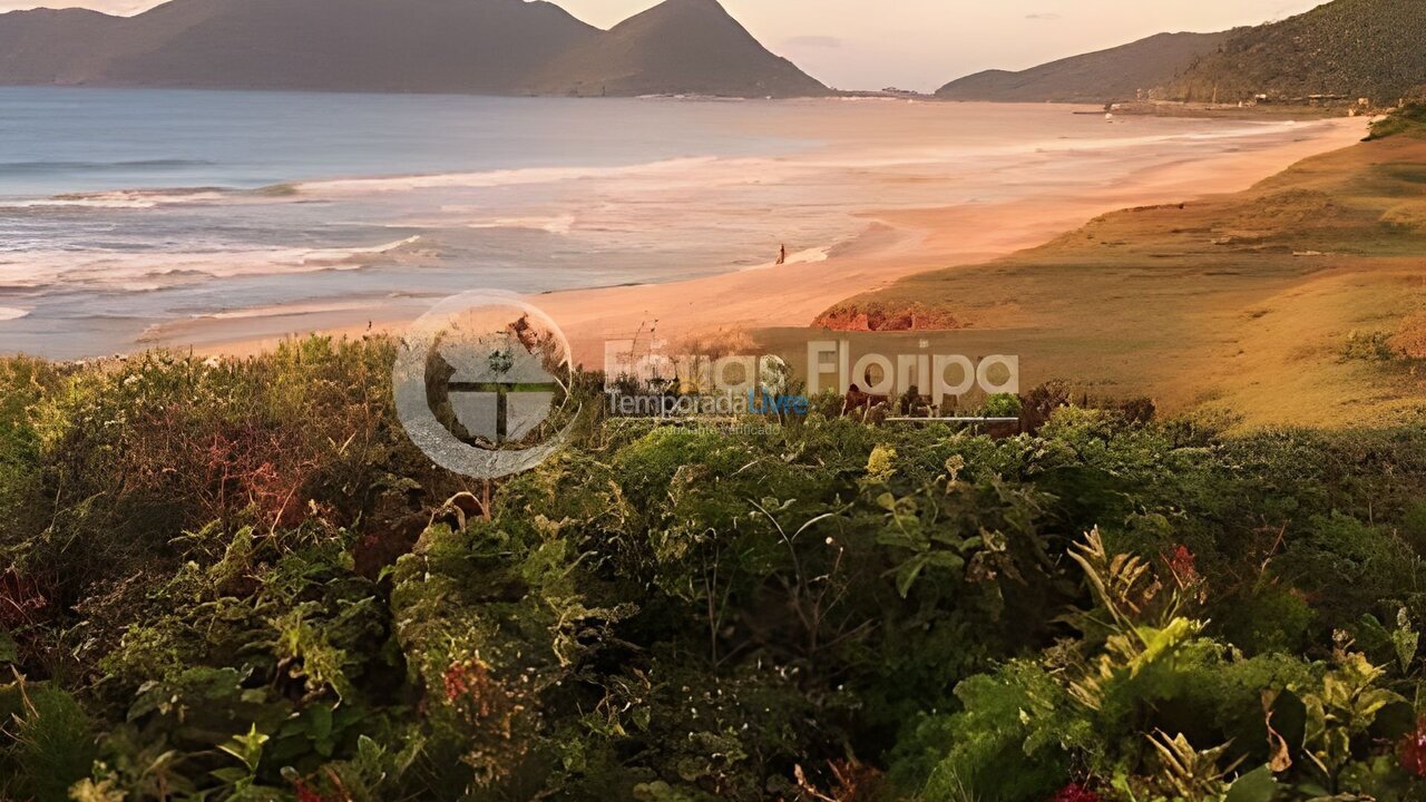 Casa para aluguel de temporada em Florianopolis (Campeche)