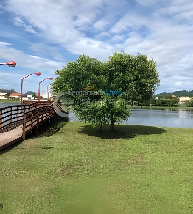 Casa para aluguel de temporada em Florianopolis (Campeche)