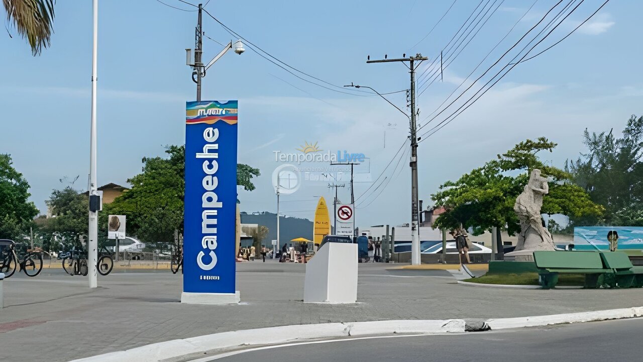 Casa para aluguel de temporada em Florianopolis (Campeche)