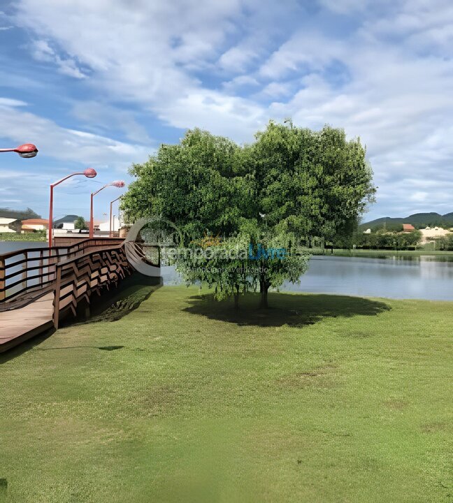 Casa para aluguel de temporada em Florianopolis (Campeche)