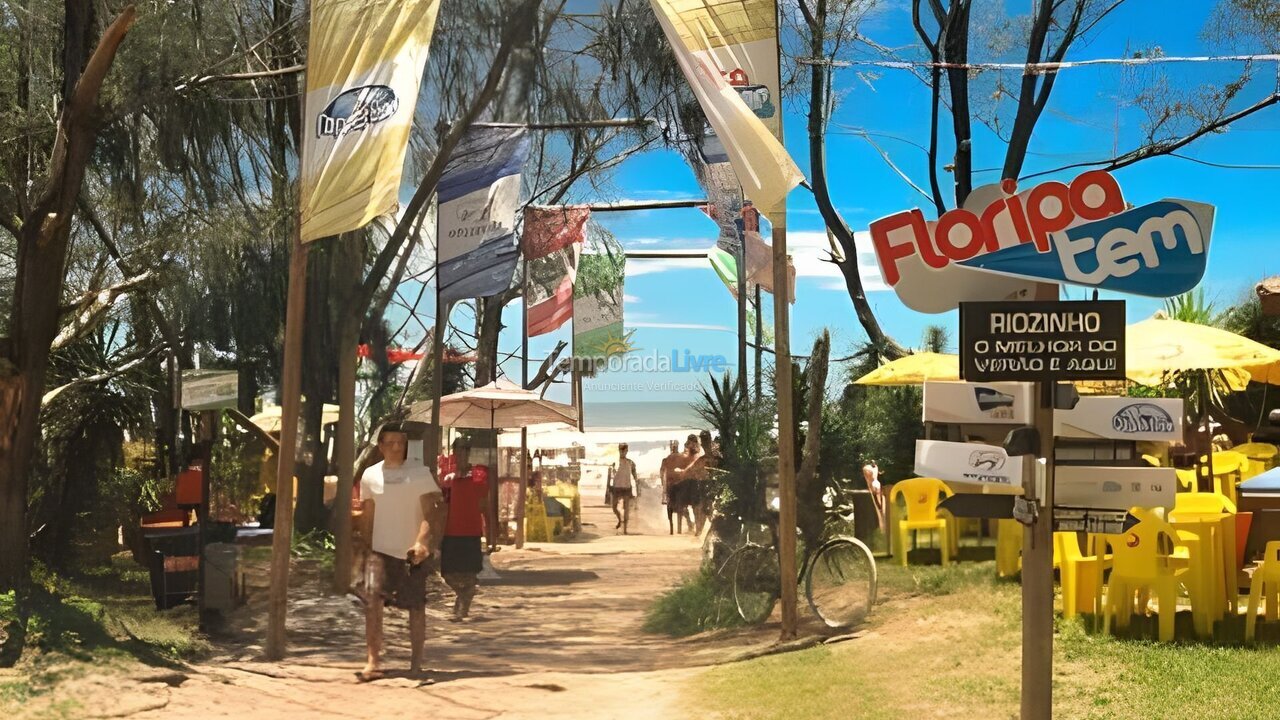 Casa para aluguel de temporada em Florianopolis (Campeche)