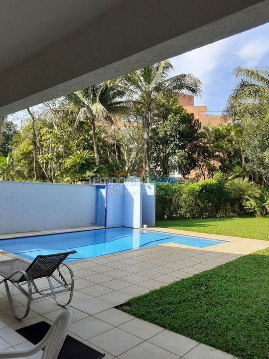 Casa para aluguel de temporada em Bertioga (Riviera de São Lourenço)