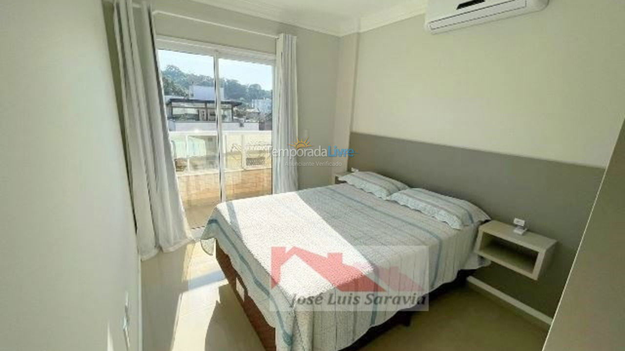 Apartment for vacation rental in Bombinhas (Praia de Bombinhas)