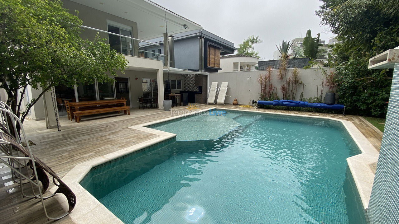 Casa para aluguel de temporada em Bertioga (Riviera de São Lourenço)