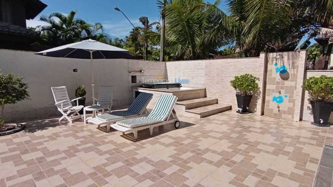 House for vacation rental in São Sebastião (Praia da Baleia)