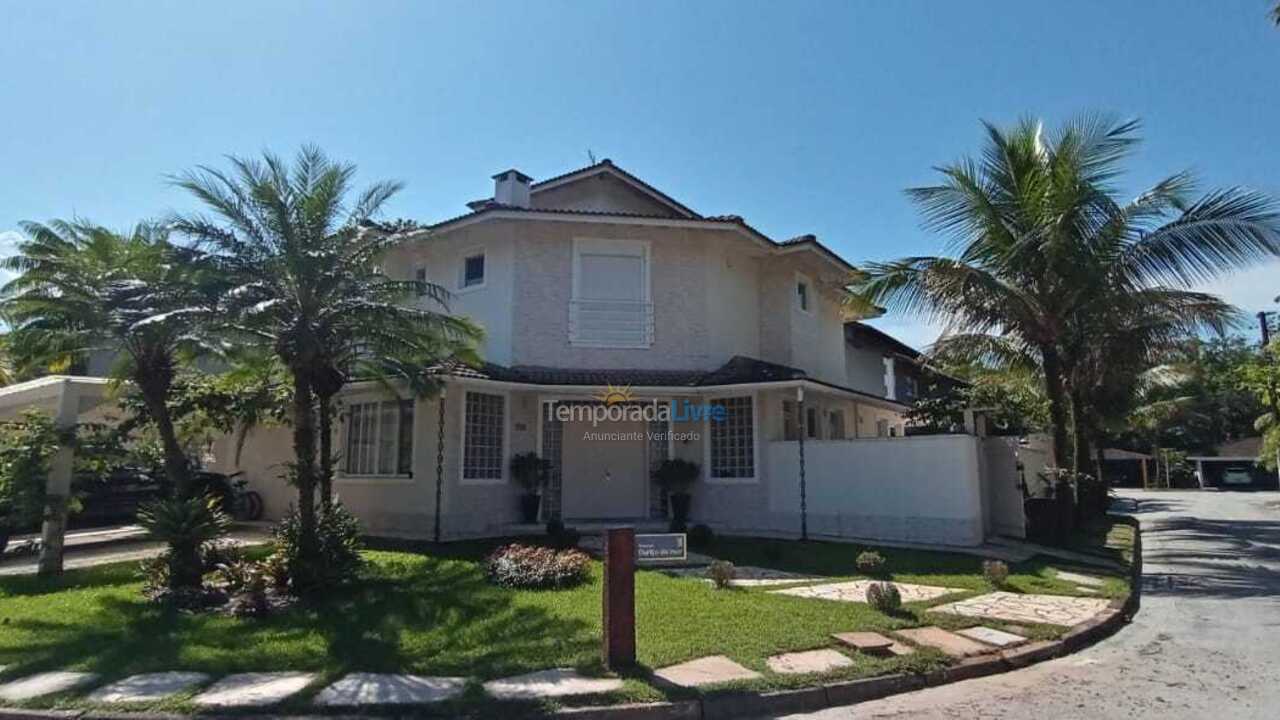 Casa para alquiler de vacaciones em São Sebastião (Praia da Baleia)