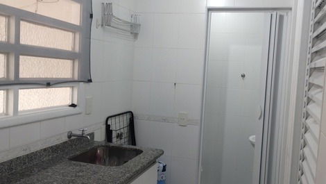 Apartment 2 bedrooms 1 block from the beach in Pitangueiras - Guaruja