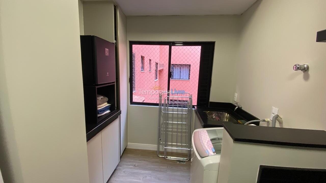 Apartamento para aluguel de temporada em Itapema (Centro)