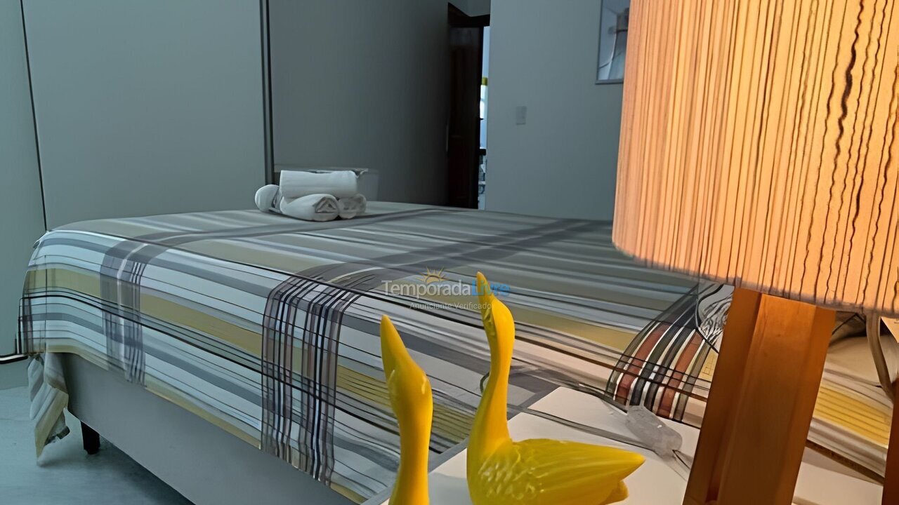 Apartamento para aluguel de temporada em Porto Seguro (Taperapuan Condomínio Villa da Praia Ap 15)