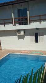 Beautiful house with pool, barbecue and A/C in Peruíbe - SP