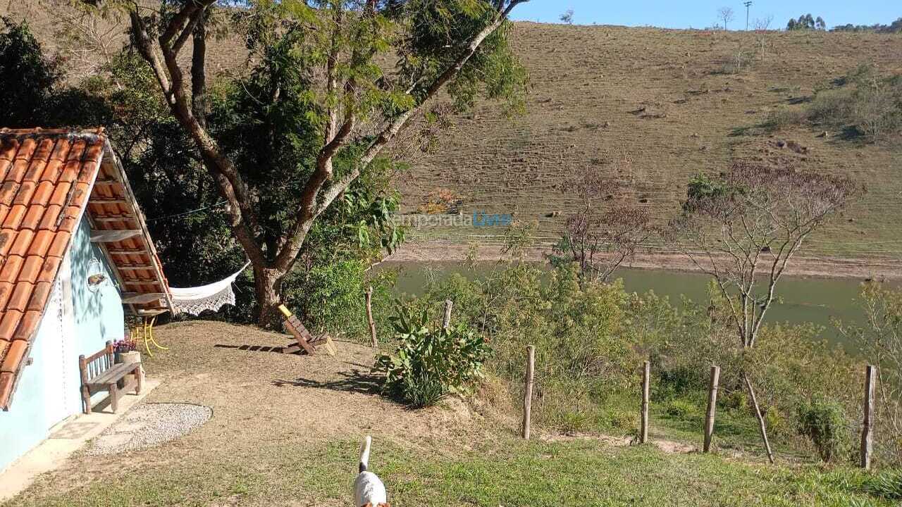 Casa para alquiler de vacaciones em Natividade da Serra (Monte Alegre)