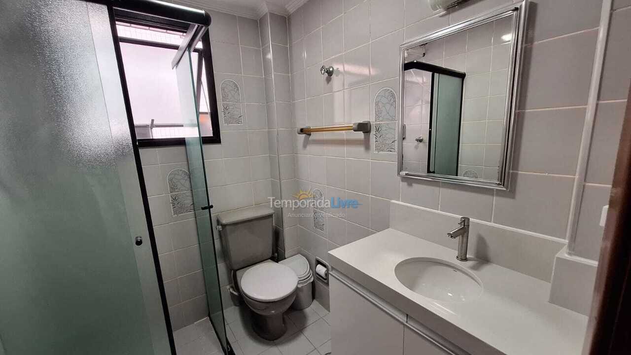Apartamento para aluguel de temporada em Praia Grande (Canto do Forte)