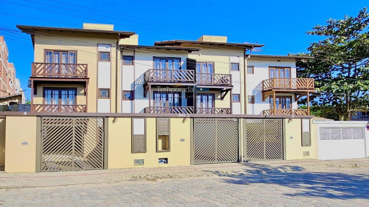 Casa para aluguel de temporada em Bombinhas (Mariscal)