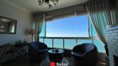 3 SUITES FRENTE AL MAR MEIA PRAIA