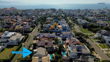 Florianópolis Jurere Internacional with Comfort and Economy