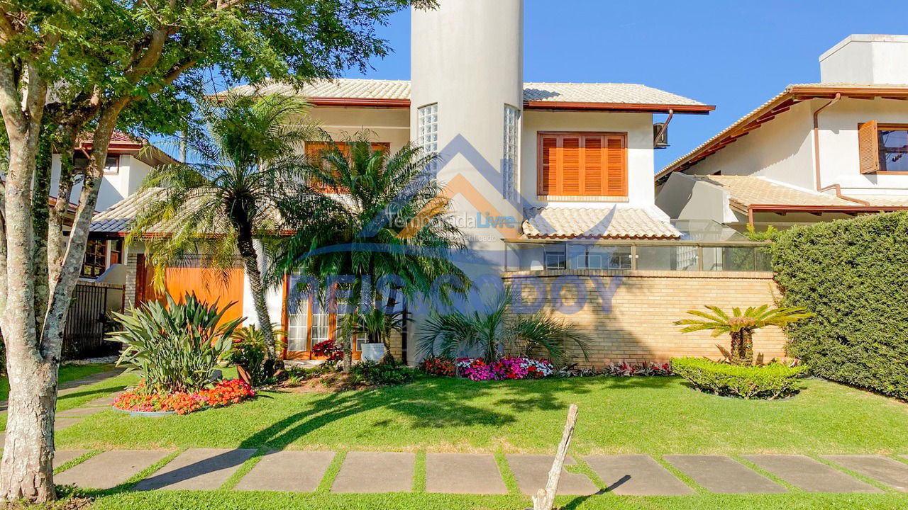 Casa para aluguel de temporada em Florianopolis (Jurerê Internacional)