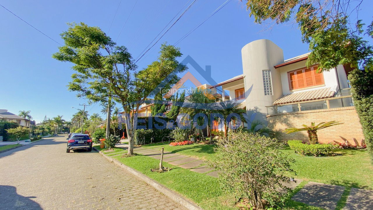 Casa para aluguel de temporada em Florianopolis (Jurerê Internacional)