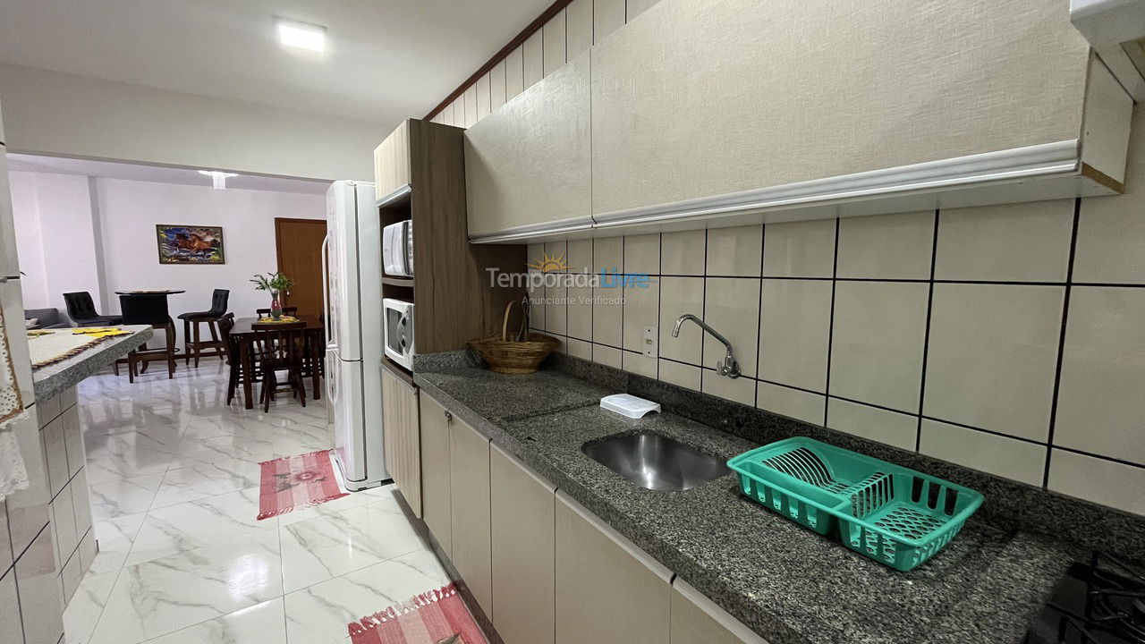 Apartment for vacation rental in Itapema (Meia Praia)