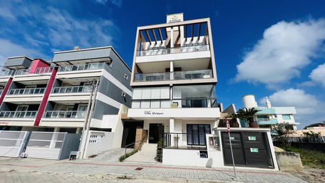 Duplex Penthouse 03 bedrooms all in suites on Mariscal Beach