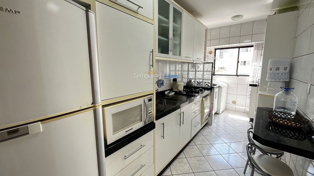 Apartamento para alquiler de vacaciones em Itapema (Meia Praia)