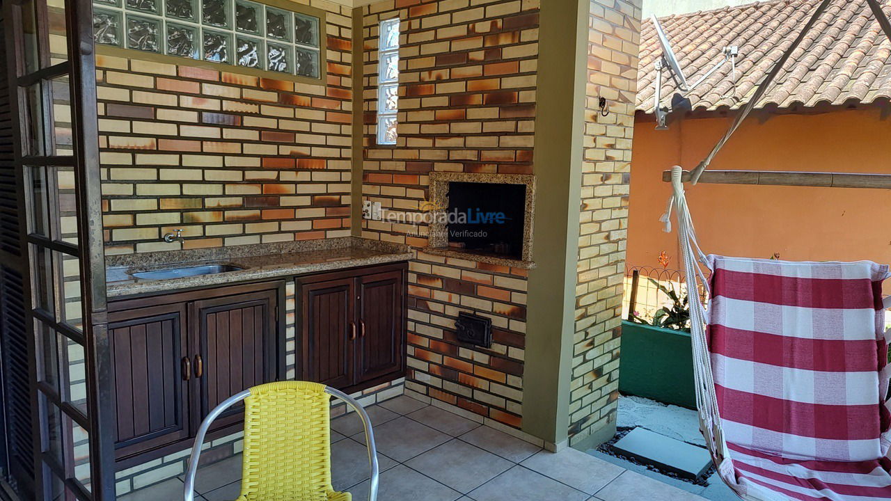 Casa para aluguel de temporada em São Francisco do Sul (Enseada)