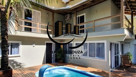 House with pool, 200 meters from Bombas beach