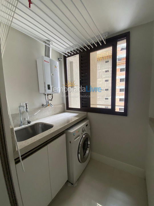 Apartamento para aluguel de temporada em Balneário Camboriú (Praia Central)