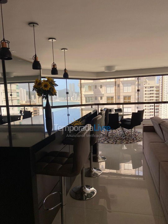 Apartamento para alquiler de vacaciones em Balneário Camboriú (Praia Central)