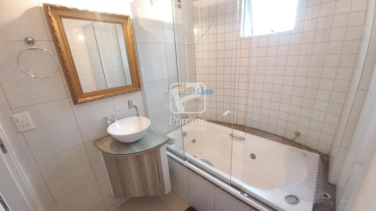 Apartamento para aluguel de temporada em Balneário Camboriú (Centro)