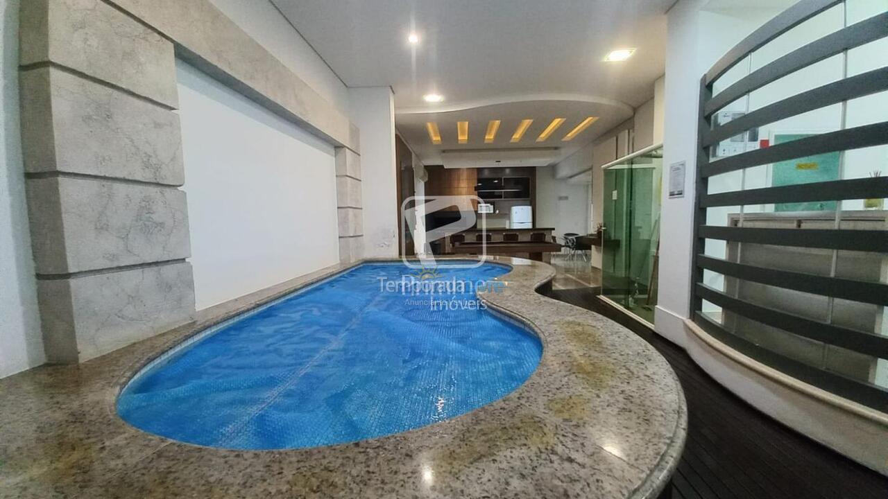 Apartamento para aluguel de temporada em Balneário Camboriú (Centro)