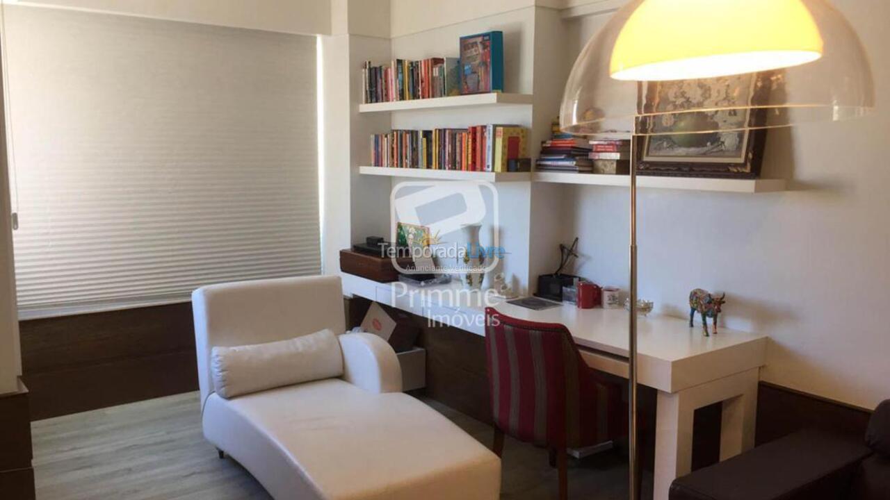 Apartment for vacation rental in Balneário Camboriú (Centro)