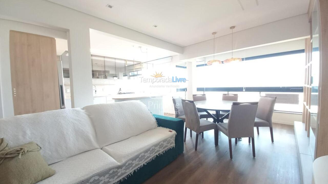 Apartment for vacation rental in Balneário Camboriú (Centro)