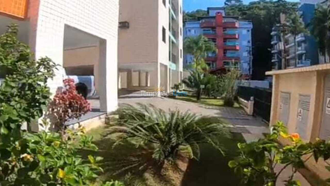 Apartamento para aluguel de temporada em Ubatuba (Praia Grande)